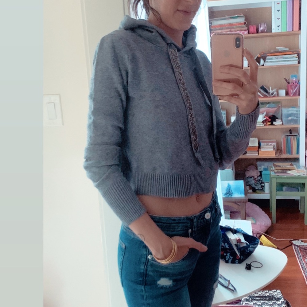 Zara cropped sweater hoodie w jewels